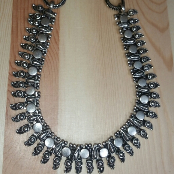 SKULLS WITH ROSE LEATHER NECKLACE 17 INCH MENS WOMENS TIBETAN SILVER PENDANT